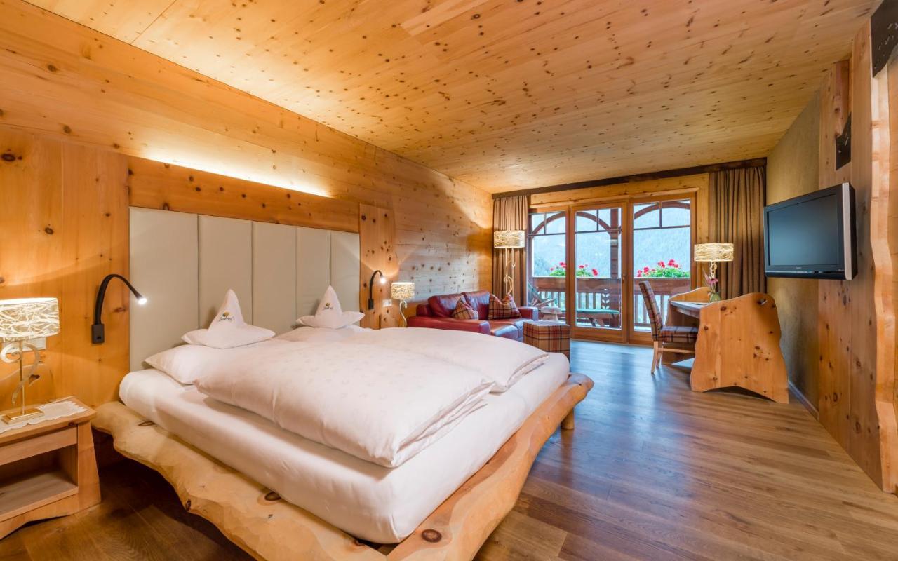 Naturhotel Luesnerhof Luson Exterior photo