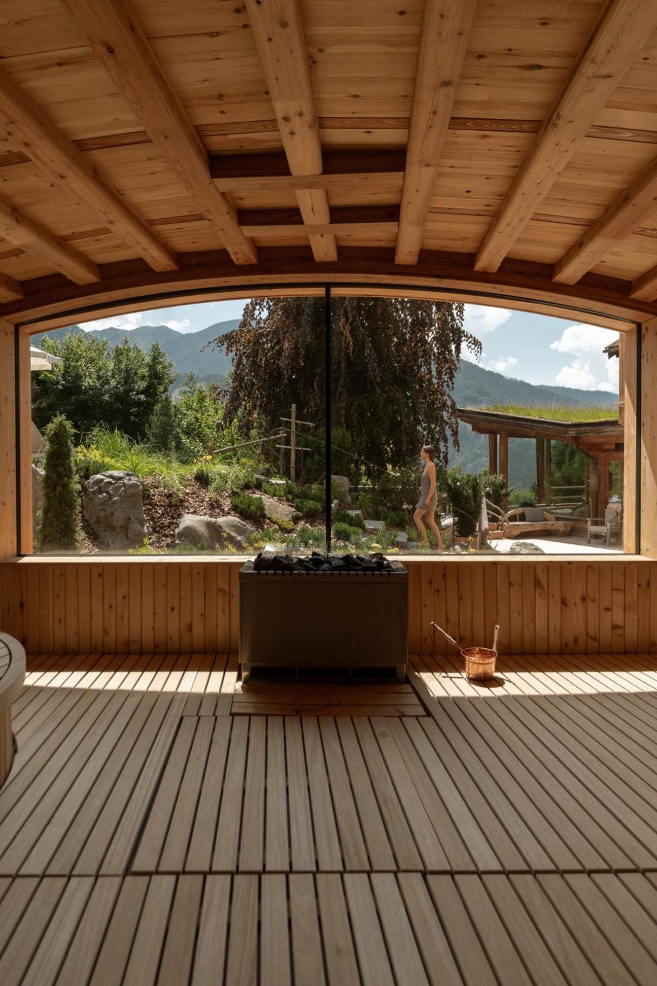 Naturhotel Luesnerhof Luson Exterior photo